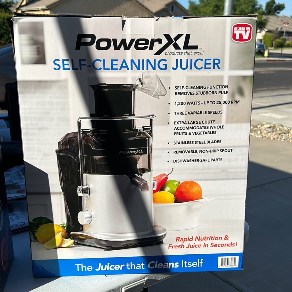 Power XL Self-Cleaning juicer